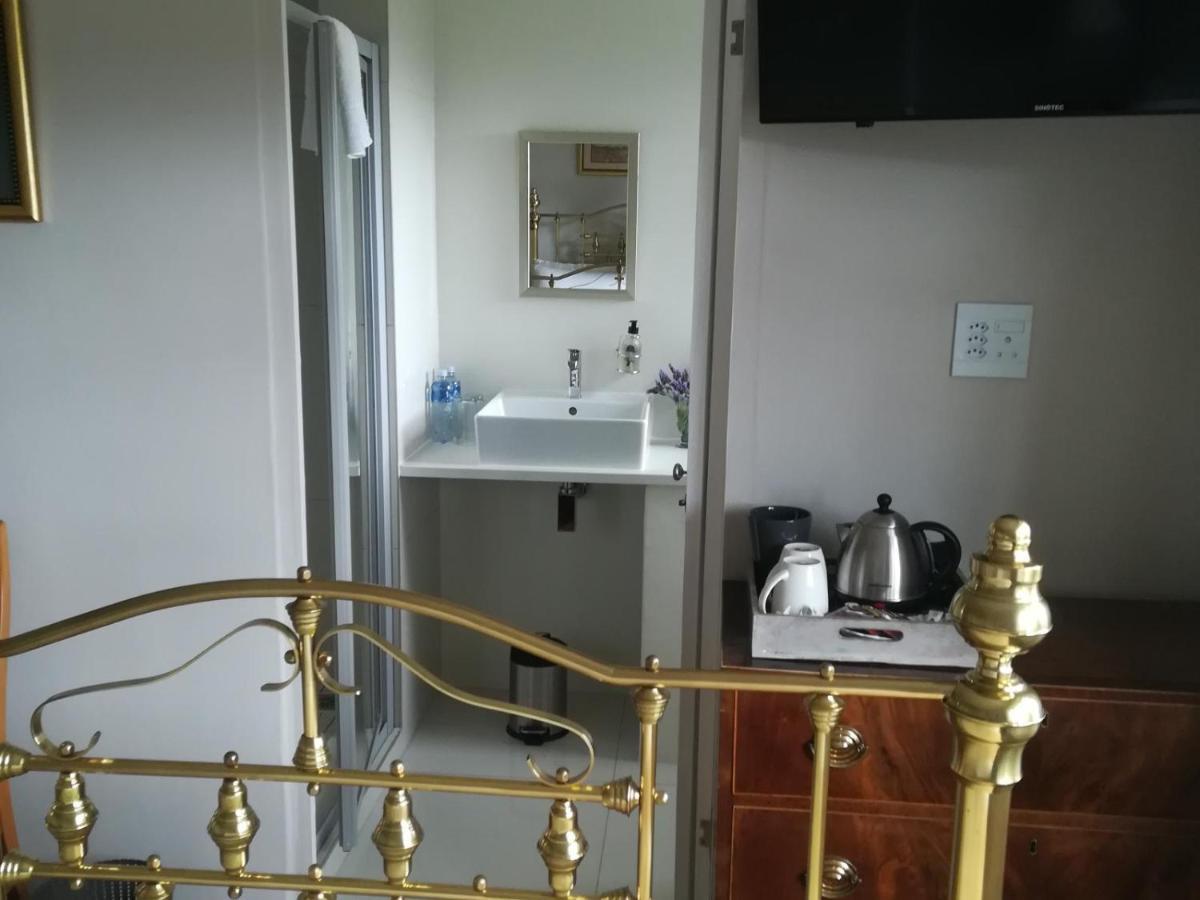 Cape Dawn Guest House Parow Exteriör bild