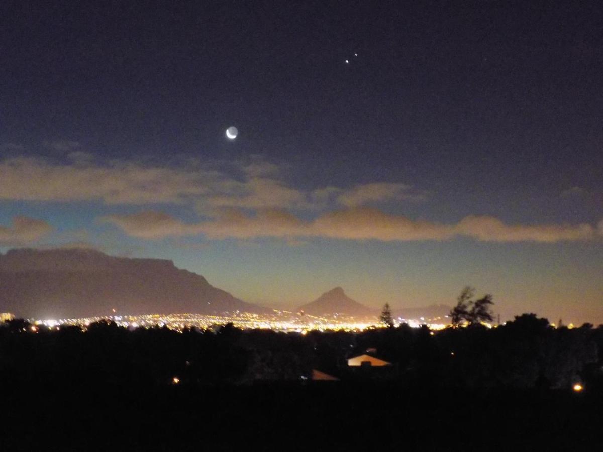 Cape Dawn Guest House Parow Exteriör bild